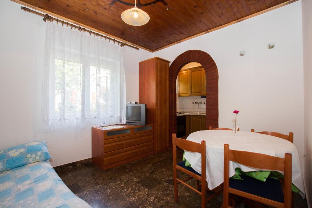 Apartment Bartul Sućuraj